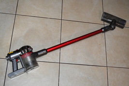 Dyson V8 (SV10) Cord-free Stick Vacuum Cleaner  GOOD MOTOR NO PLUG  516A - $189.00