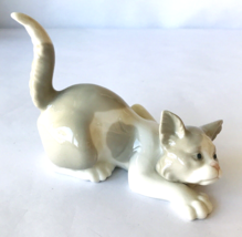 Lladro Attentive Cat 5112 Porcelain Kitty Figurine Gloss Made in Spain 1981 - £68.45 GBP