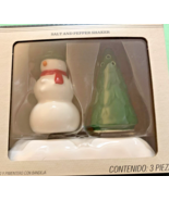 Bee &amp; Willow Winter Snowman Salt &amp; Pepper Shaker w/ Tray 3 Piece Set Tre... - $242.33 MXN