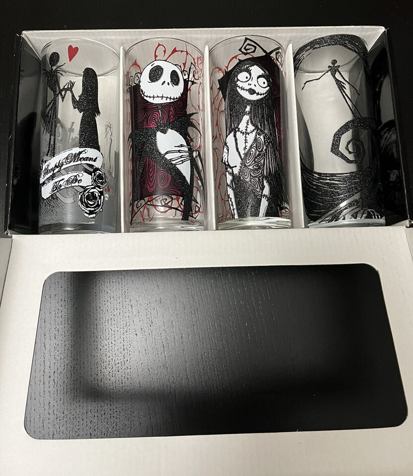 Primary image for Disney Tim Burton The Nightmare Before Christmas Glassware Set of 4 Glasses 10oz