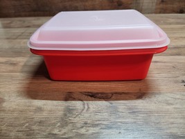 Vintage 1970s TUPPERWARE Container 1513-3 With Lid Sandwiches, Cold Cuts - $12.84