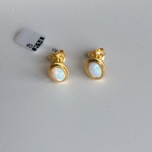 Women&#39;s Italian Stud Earrings 14k Yellow Gold Natural Cabochon White Opal - £133.69 GBP