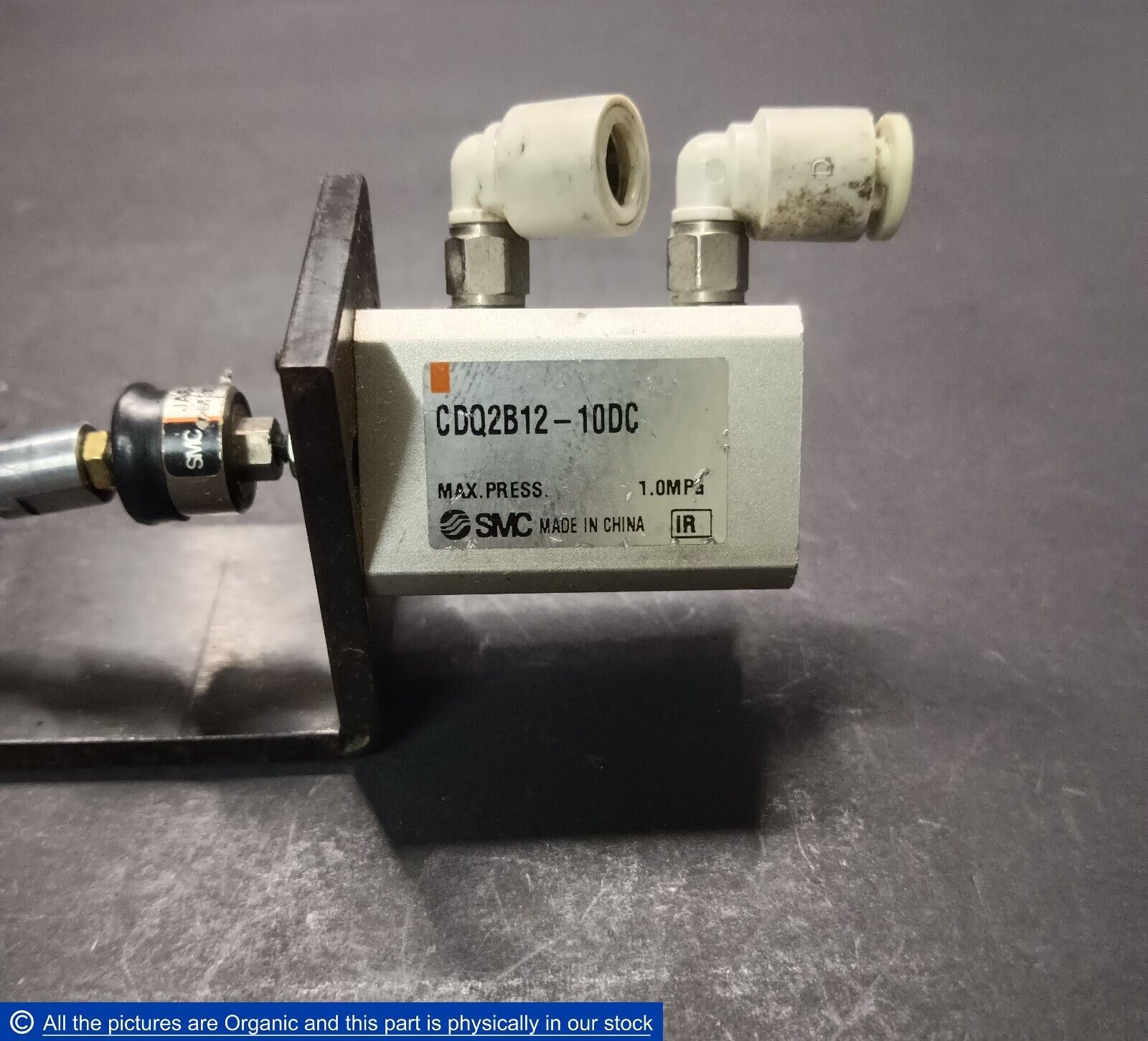 SMC CDQ2B12-10DC Double-Acting Pneumatic Cylinder W/ JA6-3-050 Floating ... - $39.00
