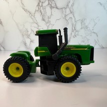 ERTL John Deere Articulated Mini Tractor 4&quot; Plastic Farm Toy Trailer Hoo... - $152.05 MXN