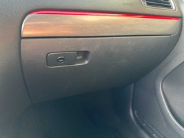 JETTA     2013 Glove Box 917877 - $127.71