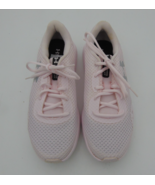 Under Armour Women&#39;s Sneakers Charged Persuit Size 10 White Pink Tinge - $27.11 CAD
