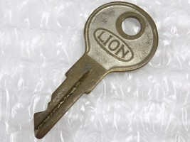 VINTAGE LION PADLOCK REPLACEMENT KEY STAMPED BL 504 - $9.89