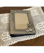 Vintage Elegant Brush Nickel ~ Baby Frame Photo Album 6&quot; x 4&quot;  3D Teddy ... - €5,52 EUR
