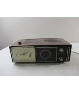 Vintage General Electric Solid State Alarm Clock AM Radio C-555A works nice - $1,015.91 MXN