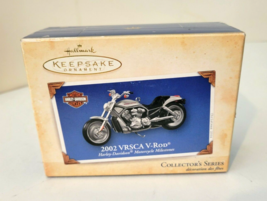 2004 Hallmark Keepsake &quot;2002 VRSCA V-Rod&quot; Harley Davidson Motorcycle Ornament B3 - £9.74 GBP
