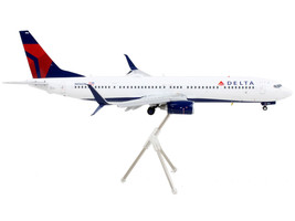 Boeing 737-900ER Commercial Aircraft w Flaps Down Delta Air Lines White w Blue R - £86.49 GBP