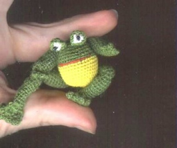 CLEO Mini Thread Crochet Frog Pattern by Edith Molina - Amigurumi PDF Download - £5.52 GBP