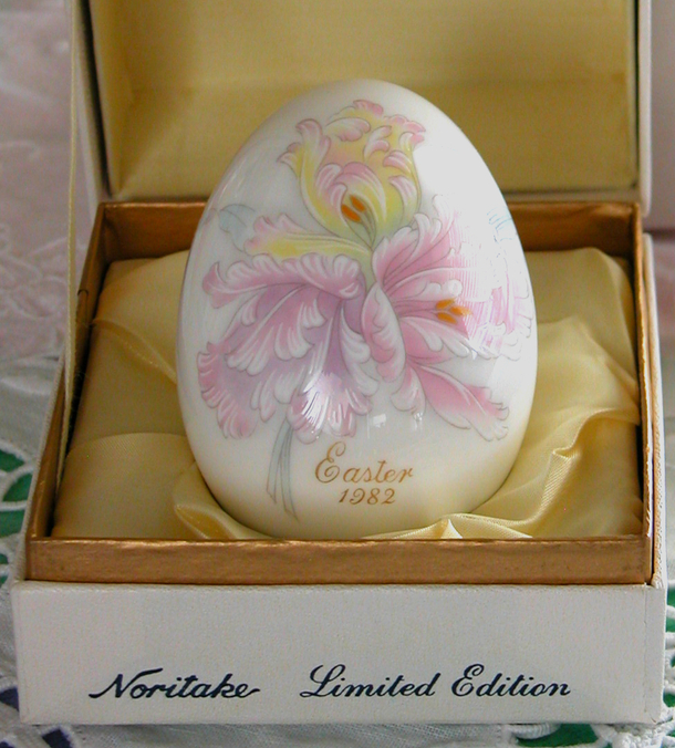 1982 Noritake Bone China Easter Egg, Lace-Edged Tulip, 12th Limited Edition - $14.00