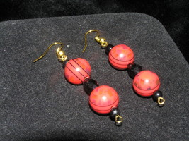 Handmade Plastic Red &amp; Black Variegated &amp; Round Beads w Solid Small Bead... - £6.13 GBP