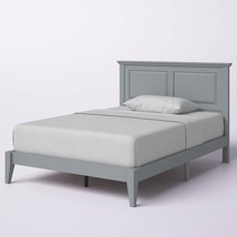 Full Traditional Solid Oak Wooden Platform Bed Frame with Headboard in Grey - $11,530.99 MXN