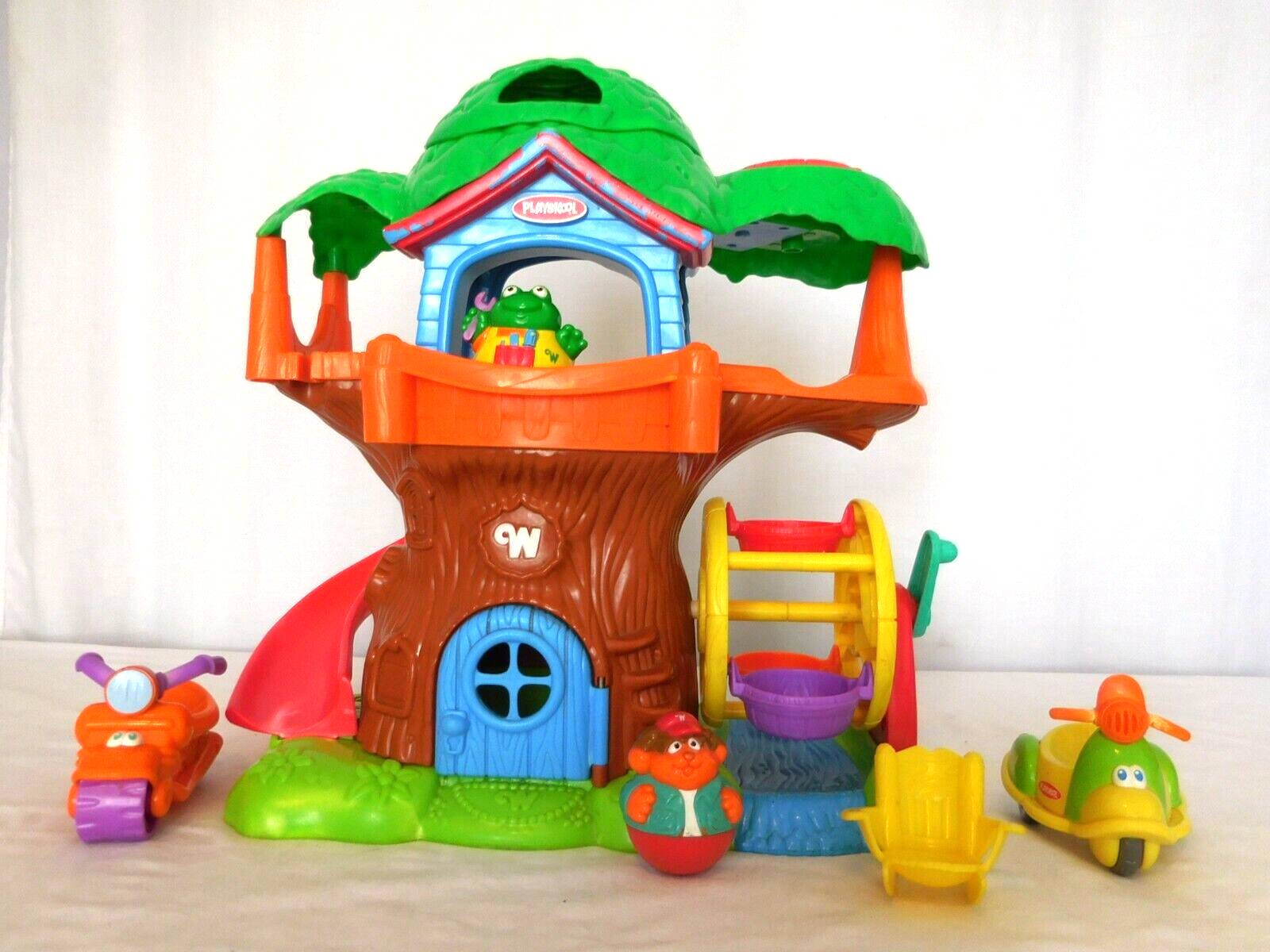 Weebles Wobble Musical Treehouse + Frog Dog Chair Scooters + Weeble  Playskool - $35.66