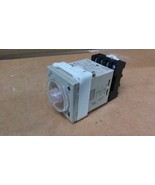 OMRON H3CR-F8-300 INTERVAL TIMER / 100-240VAC / 5AMP@240VAC CONTACT DPDT... - $39.22 CAD
