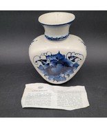 Vintage Gzhel Authentic Russian Vase Handpainted Blue &amp; White Folk Art S... - $29.69