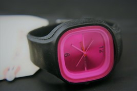 New ladies&#39; hot pink Retro Rags oversize quartz wristwatch set in black ... - £23.23 GBP