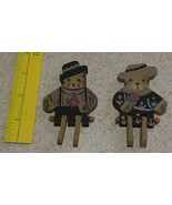 2 VINTAGE HAND PAINTED WOODEN FOLK ART CAT SHELF SITTER FIGURINES - £4.92 GBP