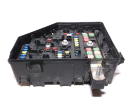 15-16-17 CHEVROLET TRAVERSE  /FUSE/RELAY/BOX/W/O TOW PACKAGE - $60.00