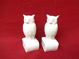 Vintage White Owl On Books Salt and Pepper Shakers - $24.74