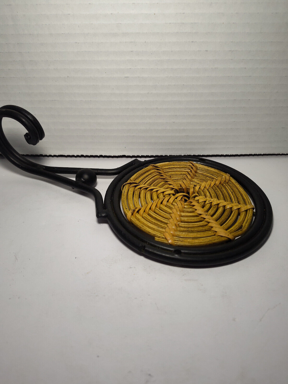 Vintage Rattan/Wicker Wall Hook Art Display Coat Hanger - $8.90