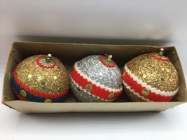 Christmas Ornament Glitter Felt Ball 3PC Mid Century Holiday Japan Vintage 70s - £12.63 GBP