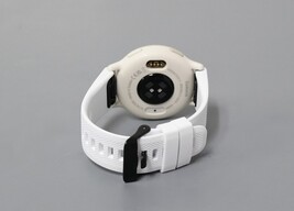 Garmin Vivoactive 5 42mm Health and Fitness GPS Smartwatch White 010-02862-11 image 4