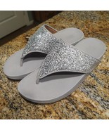 FitFlop Olive Glitter Mix Splash Toe-Post Sandals Silver Gray Women's Size 8 - $38.61