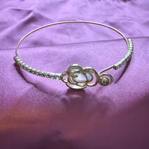 Crystal Rose Flower Bangle Cuff Bracelet Jewelry Gold Tone w/ Crystals - $11.21 CAD