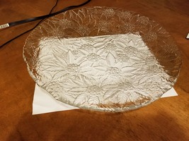 Vintage Clear Glass Christmas 14&quot; Serving Platter - Poinsetta Pattern - £19.61 GBP