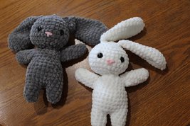 Petal the crochet bunny - £19.77 GBP