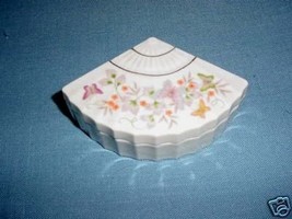 Avon Butterfly Fantasy Porcelain Treasure Fan - $20.29