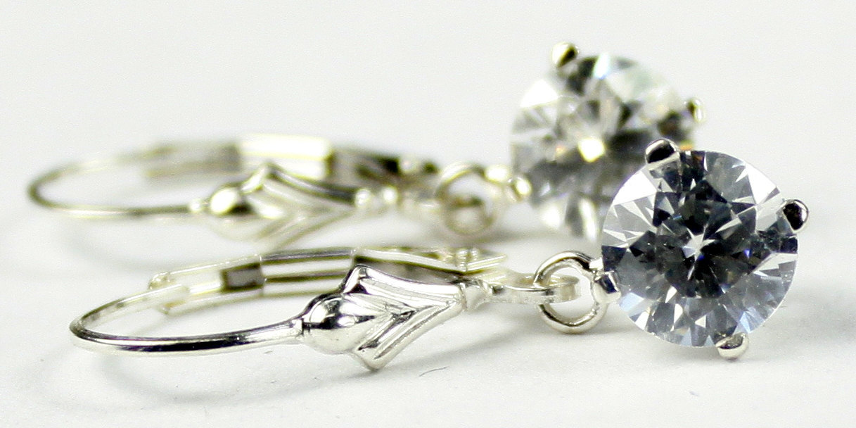 SE017, 6.5mm Cubic Zirconia (CZ), 925 Sterling Silver Leverback Earrings