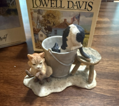 1984 Lowell Davis BFA Schmid Figurine &quot;Barn Cats&quot; Drinking Milk From Bucket - $15.99 CAD