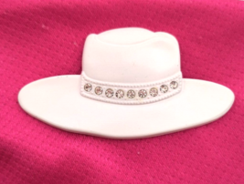 Vintage White Hat Women&#39;s Brooch/Pin Jewelry  Rhinestones Enamel Metal 3 &quot; Long - £12.06 GBP
