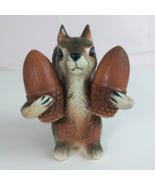 Vintage 1960s Artmark Squirrel Carrying Acorns Salt & Pepper Shakers - €16,65 EUR Vintage 1960s Artmark Squirrel Carrying Acorns Salt & Pepper Shakers - €16,65 EUR
