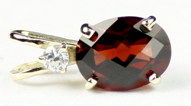 P021, Mozambique Garnet, 14KY Gold Pendant