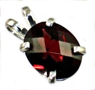 SP002, 10x8mm Mozambique Garnet, 925 Sterling Silver Pendant