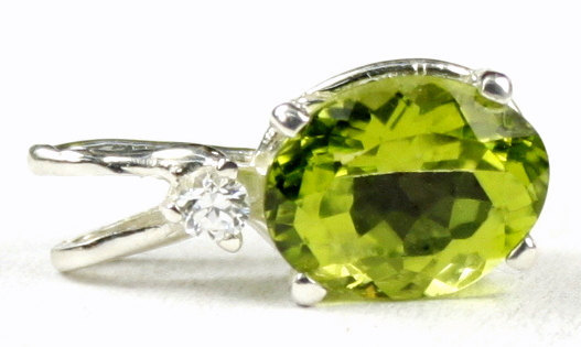 SP020, 10x8mm, 3.1 ct Genuine Peridot, 925 Sterling Silver Pendant