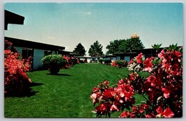 Vintage padros gardens Azaleas South of Boarder Motel South Carolina Postcard - £7.74 GBP