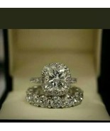 Set Di Anelli Nuziali In Diamante Simulato A Cuscino 3CT Placcato Oro Bi... - $104.24 CAD