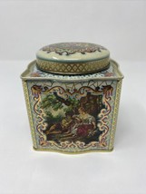 Vintage Courting Couple Daher Long Island #11101 Tin Container Made In E... - $12.86