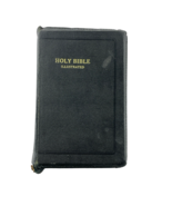 World Publishing Vintage Holy Bible Small in Zip Around Case Color Illus... - $34.60 CAD