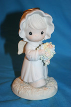 Precious Moments - &quot;A Bouquet From God&#39;s Garden of Love&quot; Angel 1996 - $10.99