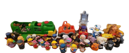 Fisher Price Little People Mix Figures Lot  Of 46 People  Animals + 6 Ve... - $940.64 MXN