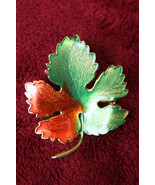 Maple Leaf Pin - £7.11 GBP