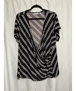 Susan Graver Black And White Low Cut Top Women’s 2X - $20.37 CAD