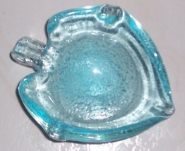 GLASS ART MURANO SPECKLE BLUE HANDBLOWN ASHTRAY DISPLAY - $64.91